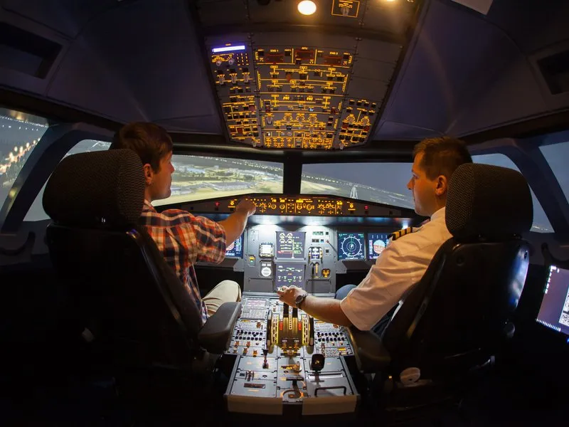 Autentický simulátor letu v Aibusu A320: Praha