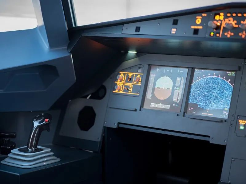 Autentický simulátor letu v Aibusu A320: Praha