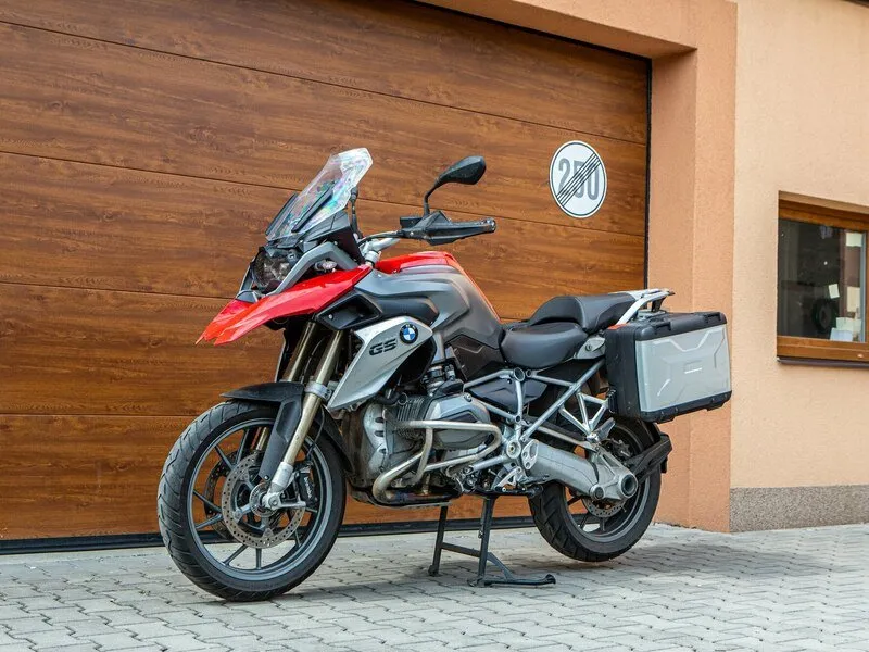 Pronájem motorky BMW GS 1200: Praha a Středočeský kraj