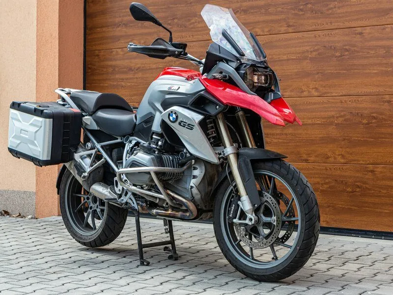 Pronájem motorky BMW GS 1200: Praha a Středočeský kraj