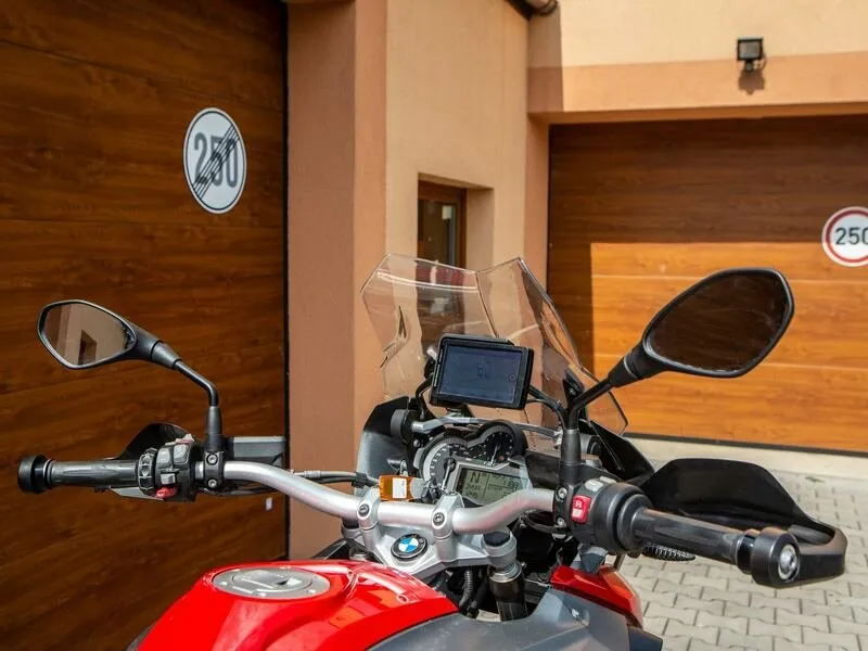Pronájem motorky BMW GS 1200: Praha a Středočeský kraj