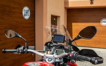 Pronájem motorky BMW GS 1200: Praha a Středočeský kraj