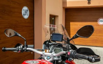 Pronájem motorky BMW GS 1200: Praha a Středočeský kraj