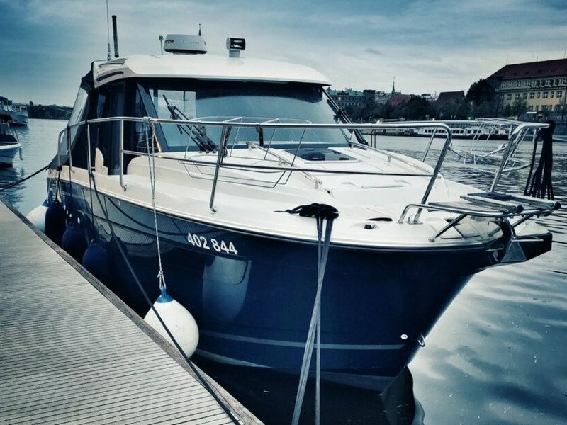 Soukromá plavba luxusní lodí po Vltavě: Praha
