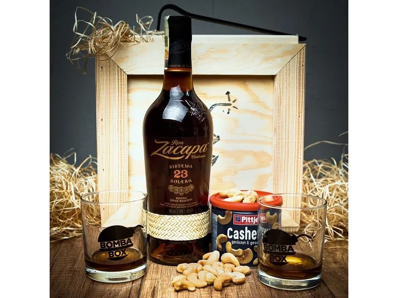 Dárková bedna s páčidlem pro muže s rumem Ron Zacapa Centenario 23 Sistema Solera Celá ČR