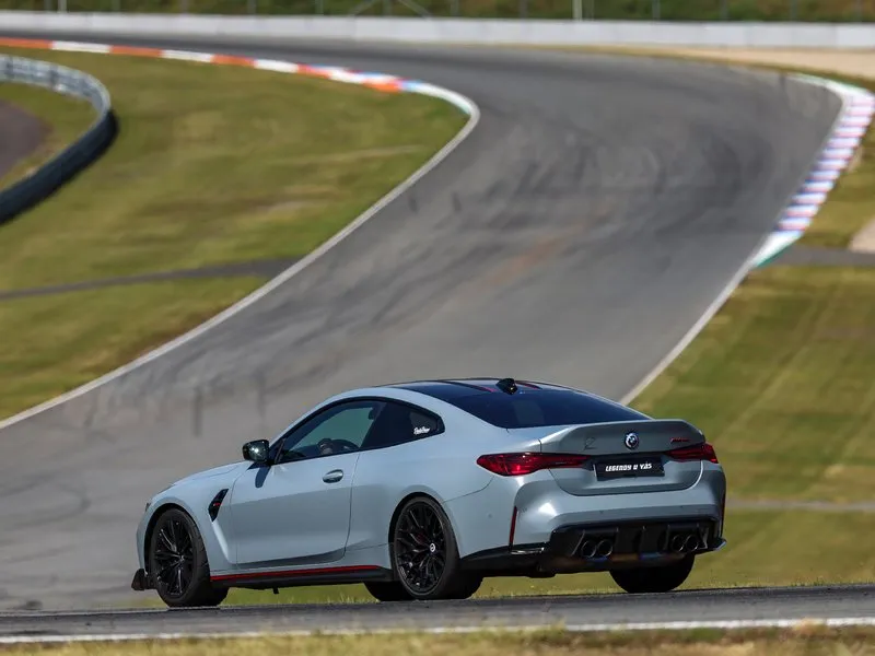 Jízda na okruhu v BMW M4 CSL