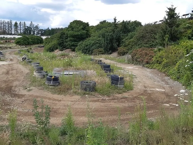 Jízda na čtyřkolce ATV na specializované trati (i pro děti)