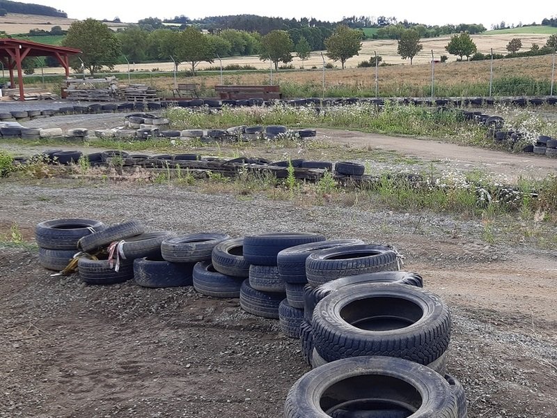 Jízda na čtyřkolce ATV na specializované trati (i pro děti)