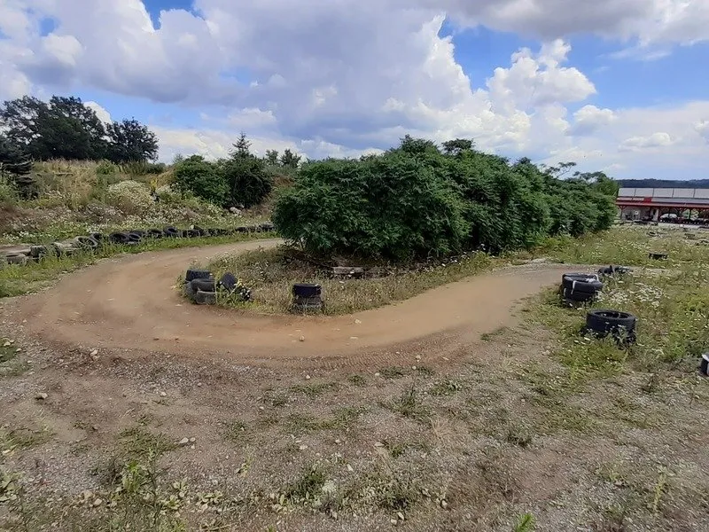 Jízda na čtyřkolce ATV na specializované trati (i pro děti)
