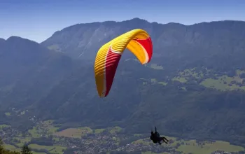 Akrobatický tandem paragliding Akrobatický tandem paragliding – dárek a zážitek