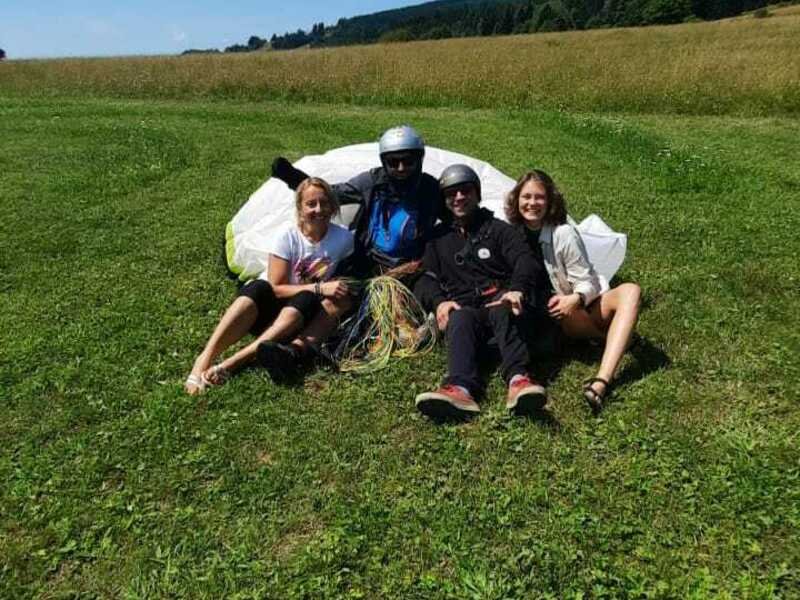 Akrobatický tandem paragliding