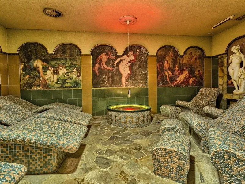 Wellness pobyt pro dva s nekonečnou zábavou: Babylon Liberec