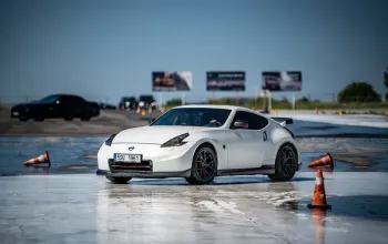Škola smyku v Nissanu 370Z Nismo – dárek a zážitek