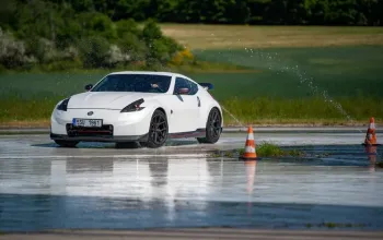 Škola smyku v Nissanu 370Z Nismo