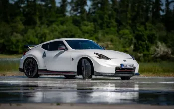 Škola smyku v Nissanu 370Z Nismo