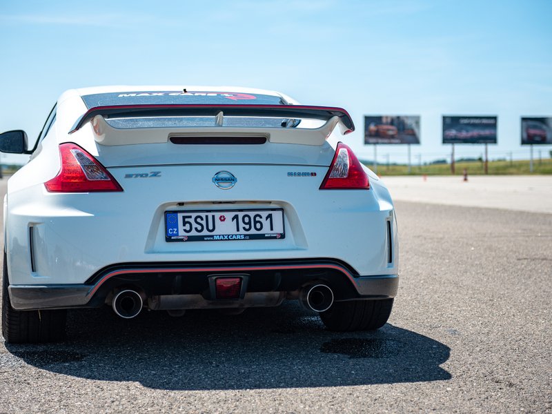 Škola smyku v Nissanu 370Z Nismo