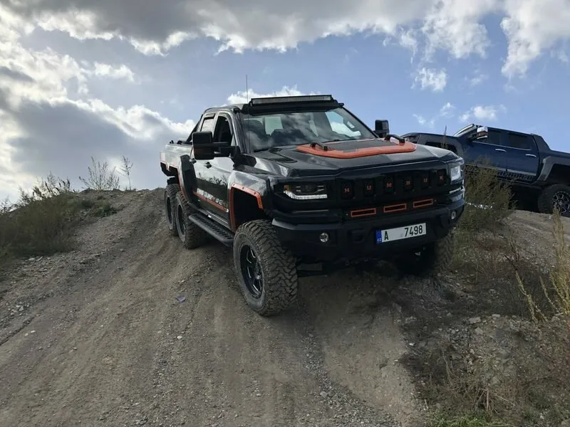 Jízda šestikolkou Bureko 6×6