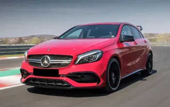 Zážitková jízda vozem Mercedes-Benz A AMG 45 Zážitková jízda vozem Mercedes-Benz A AMG 45 – dárek a zážitek