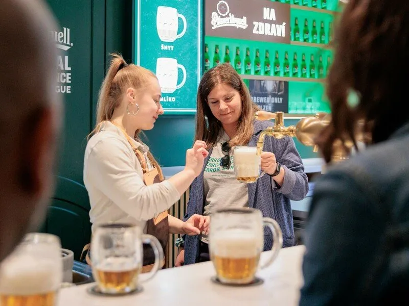 Pilsner Urquell Experience: Prohlídka + škola čepování v Praze