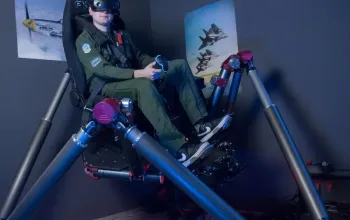 Pohyblivý letecký simulátor s VR – dárek a zážitek