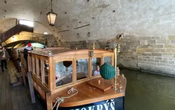 Plavba na lodi pražskými Benátkami