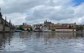 Plavba na lodi pražskými Benátkami