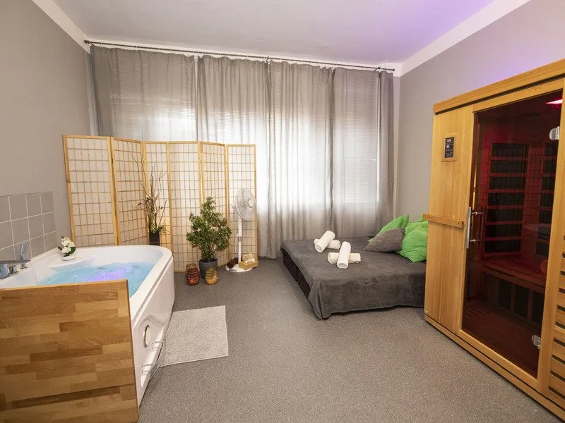 Pohodový wellness balíček + masáž