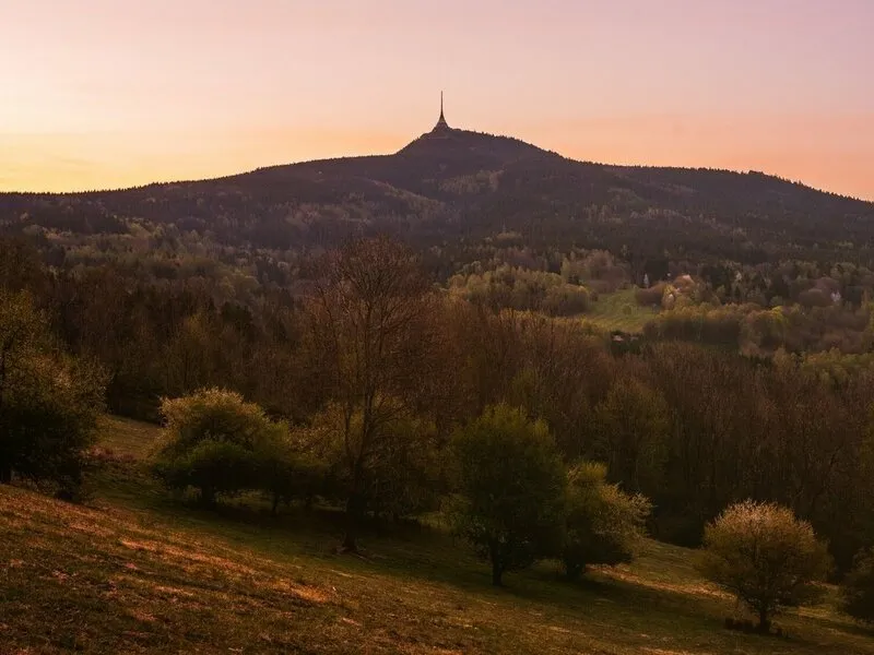 Ubytování v treehousu se saunou a výhledem na Ještěd