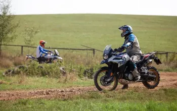 Motorky na trialové trati s mistrem ČR: Pardubický kraj