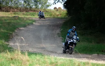 Motorky na trialové trati s mistrem ČR: Pardubický kraj