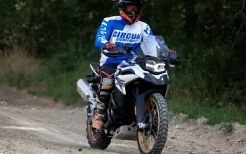 Motorky na trialové trati s mistrem ČR: Pardubický kraj