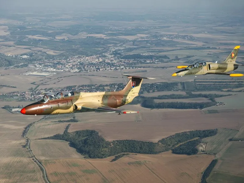 Zážitkový let stíhačkou L-29 Delfín