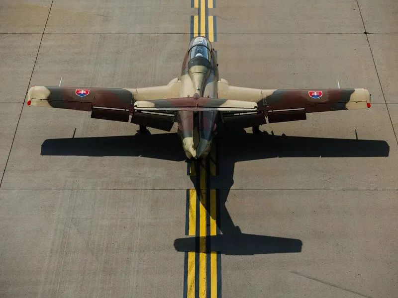 Zážitkový let stíhačkou L-29 Delfín