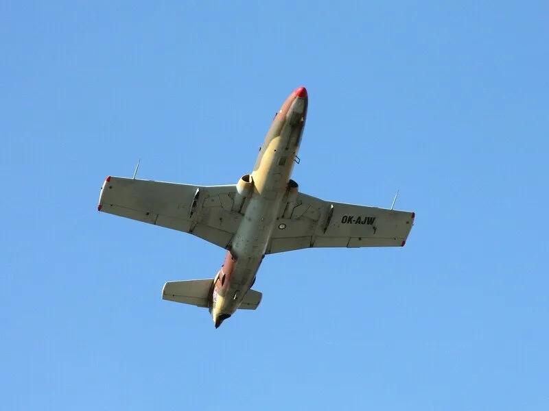 Zážitkový let stíhačkou L-29 Delfín