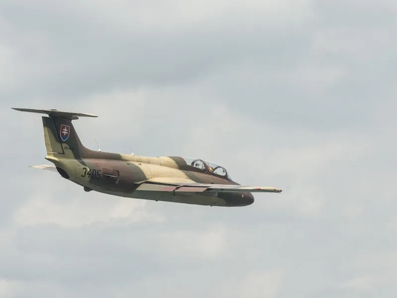 Zážitkový let stíhačkou L-29 Delfín