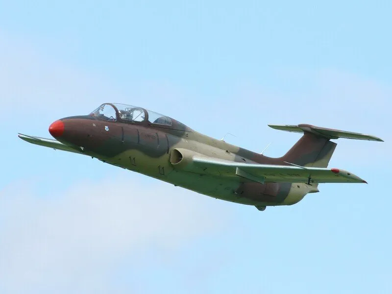 Zážitkový let stíhačkou L-29 Delfín