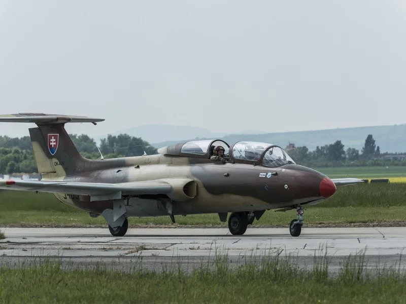 Zážitkový let stíhačkou L-29 Delfín