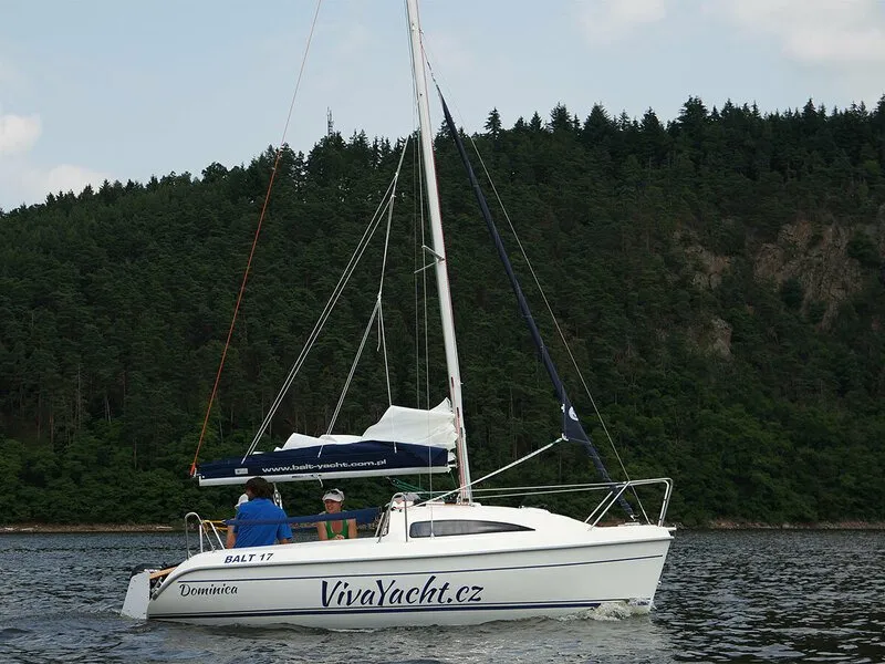Den na plachetnici a školení jachtingu, Orlík
