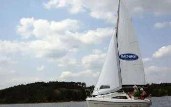 Den na plachetnici a školení jachtingu, Orlík