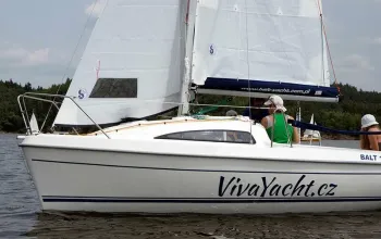 Den na plachetnici a školení jachtingu, Orlík