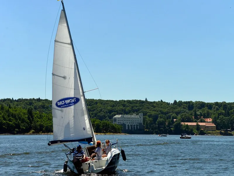 Den na plachetnici a školení jachtingu, Orlík