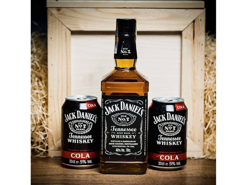 Bedna s whiskey Jack Daniel’s