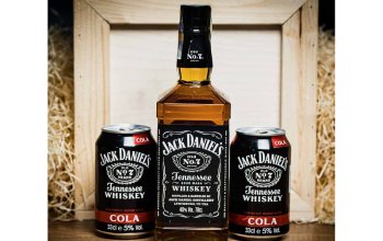Bedna s whiskey Jack Daniel’s