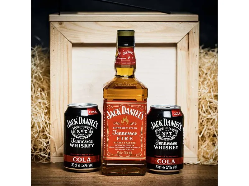 Bedna s whiskey Jack Daniel’s Fire