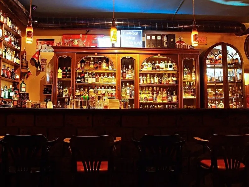 Degustace rumu v Cubana baru, Brno