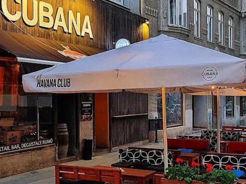 Degustace rumu v Cubana baru, Brno