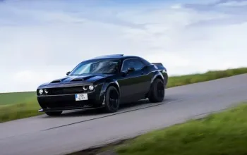 Pronájem auta Dodge Challenger Pronájem auta Dodge Challenger – dárek a zážitek