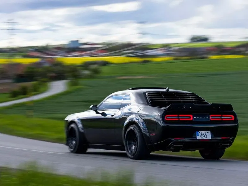 Pronájem auta Dodge Challenger