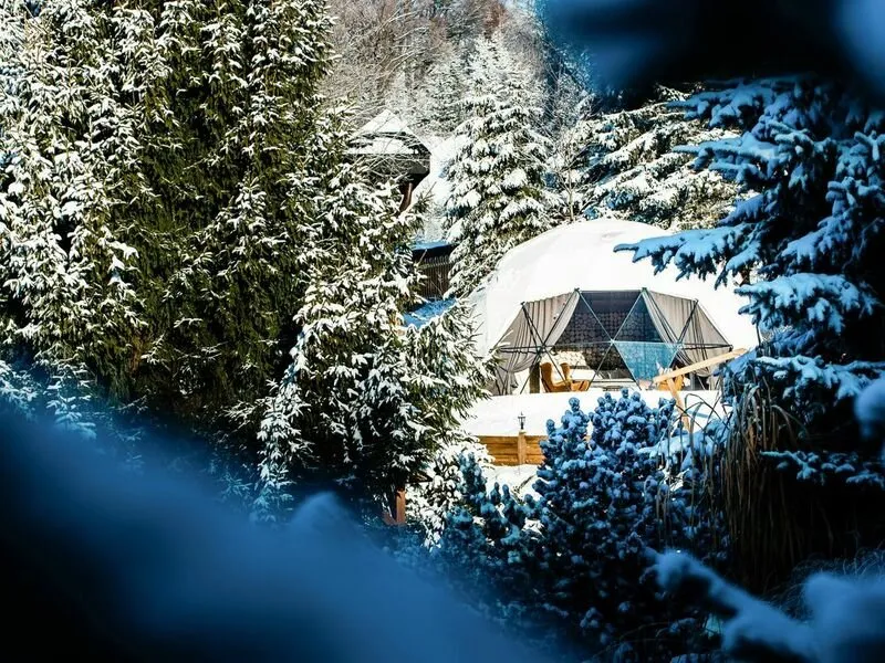 Glamping v Beskydech s wellness a snídaní