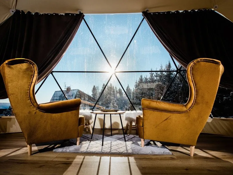 Glamping v Beskydech s wellness a snídaní